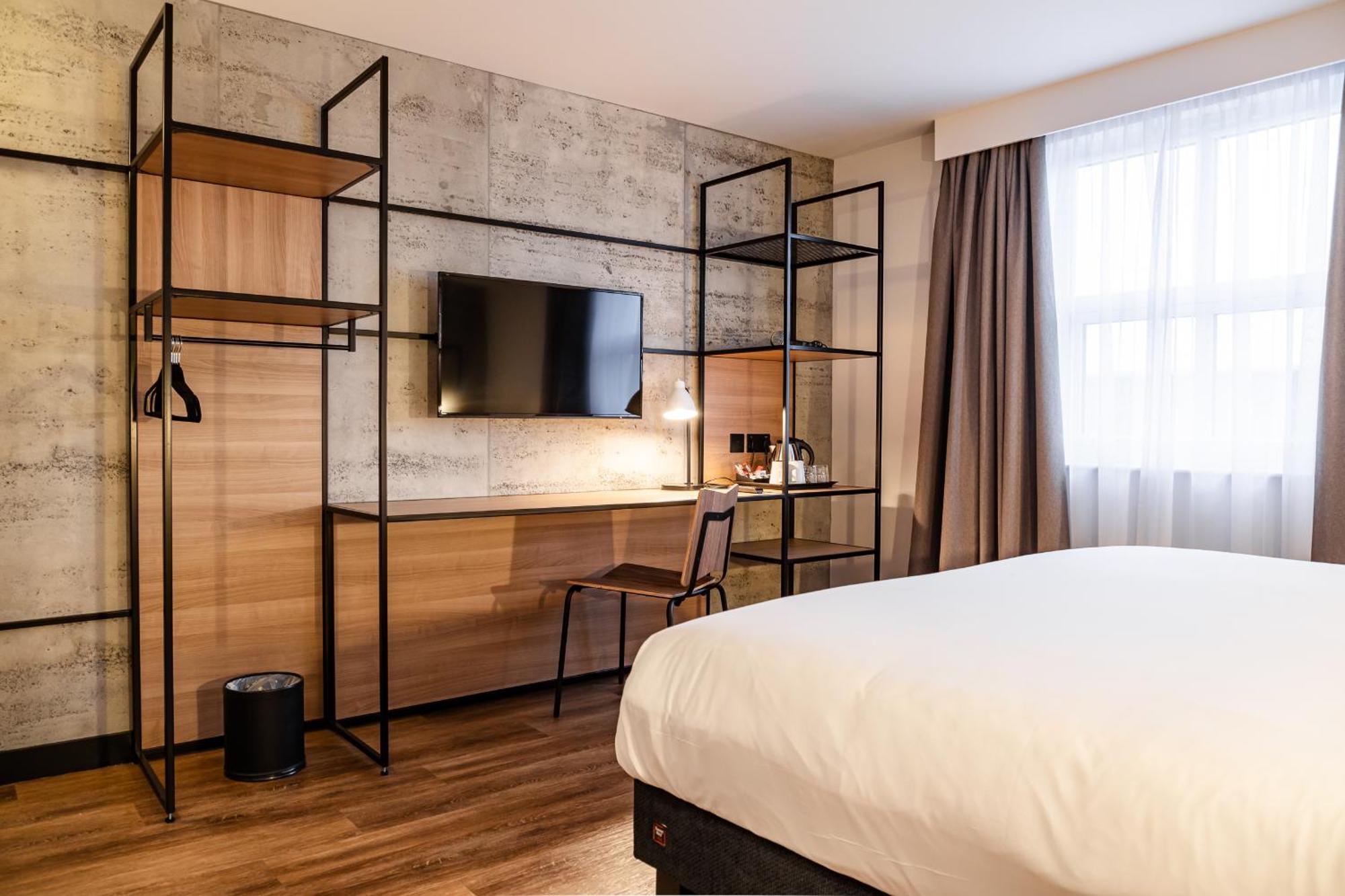 Hotel Ibis Riverside